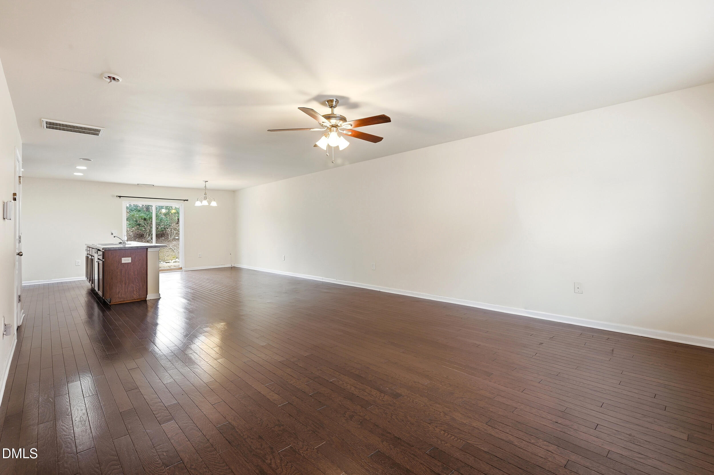 8538 Quarton Drive Raleigh, NC 27616 - Photo 7 of 45 027