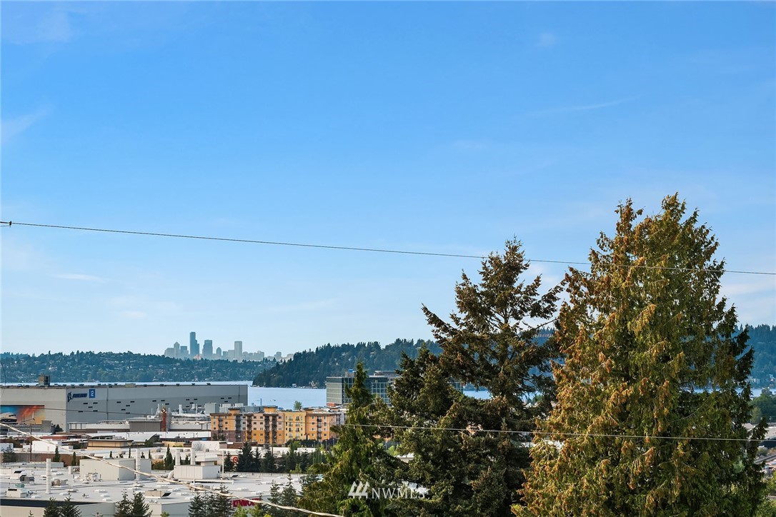 404 Grandey Way Northeast Renton, WA 98056 - Photo 17 of 20