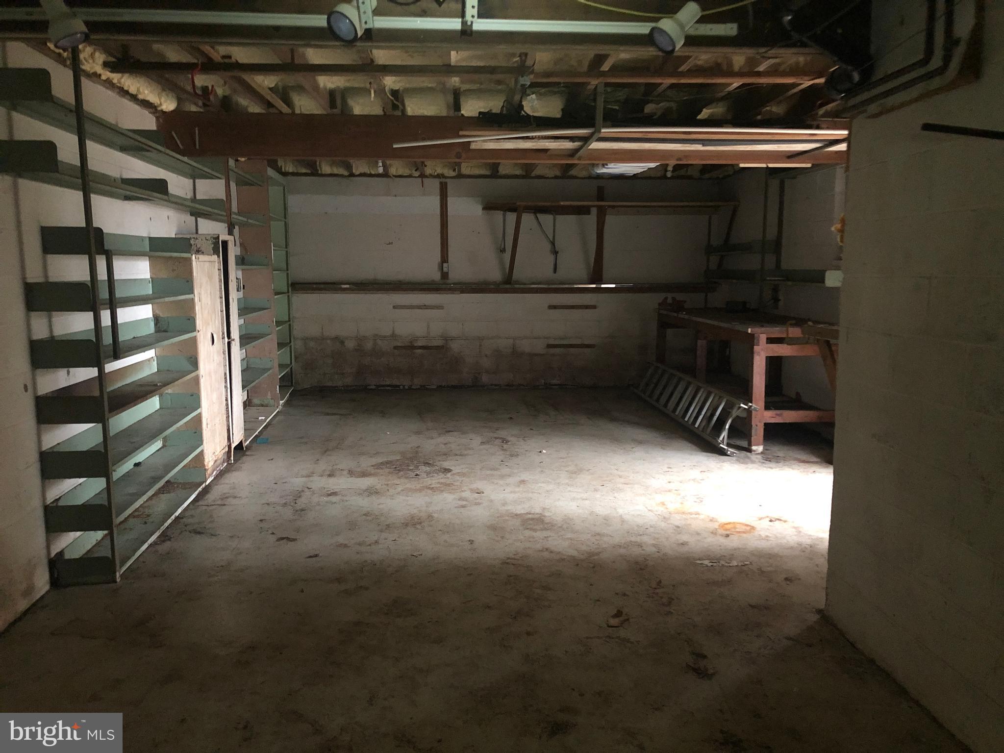 3416 Janet Road Silver Spring, MD 20906 - Photo 34 of 40 Garage