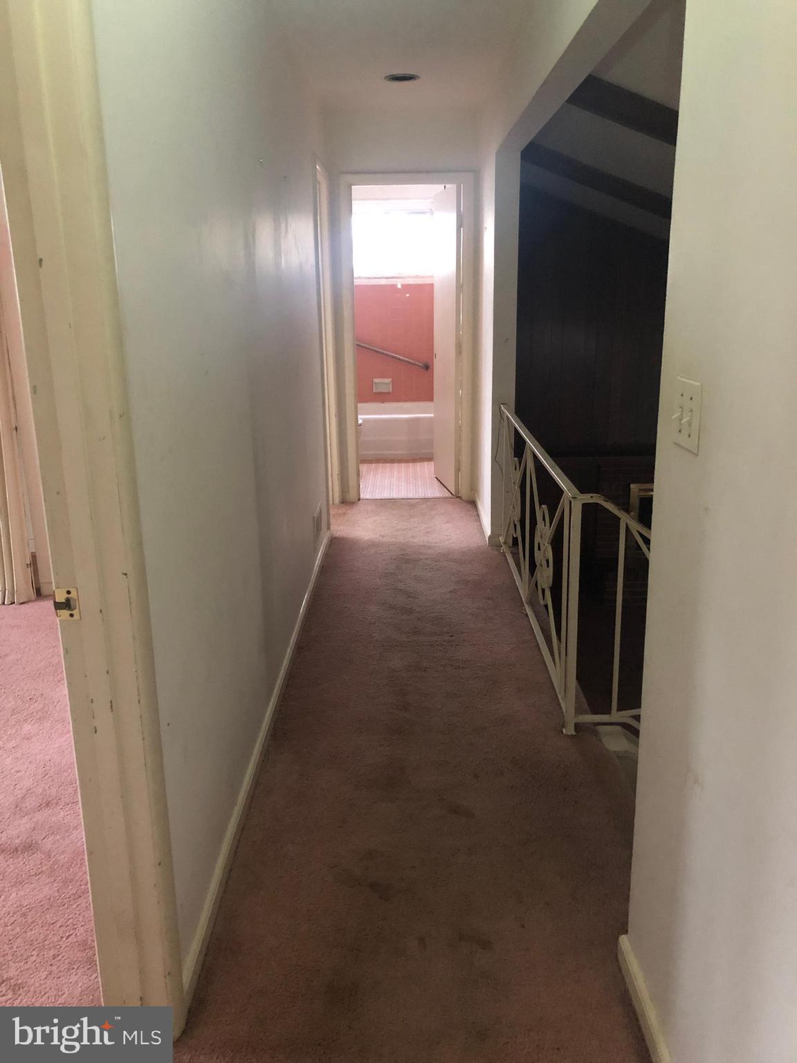 3416 Janet Road Silver Spring, MD 20906 - Photo 10 of 40 Hallway - UL