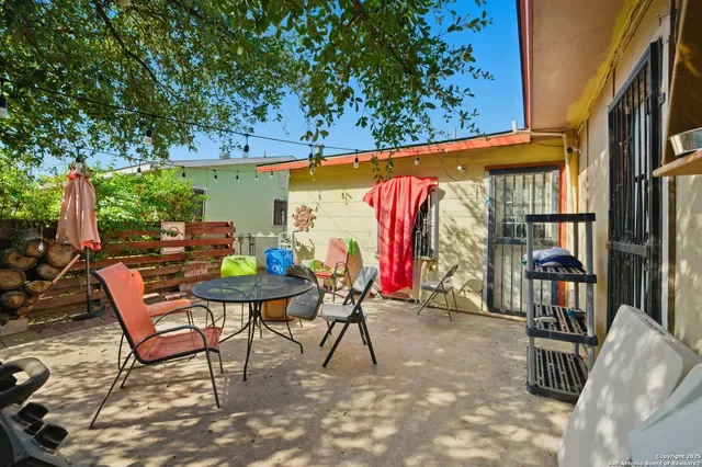 a view of outdoor space yard and patio
