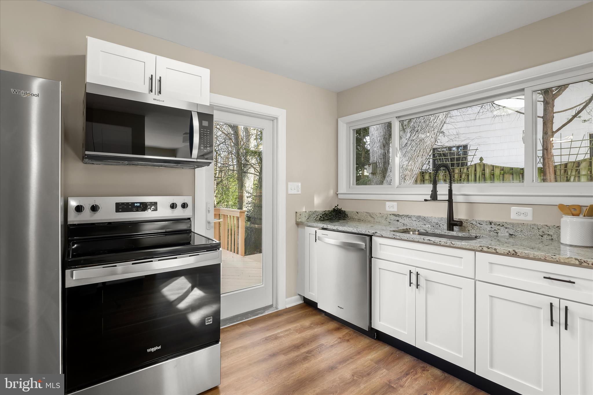 16 Wilelinor Drive Edgewater, MD 21037 - Photo 13 of 52 Kitchen