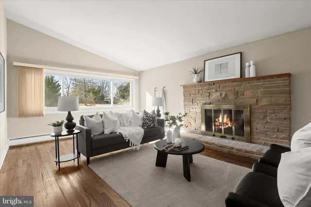 $700,000 | 16 Wilelinor Drive, Edgewater, MD 21037