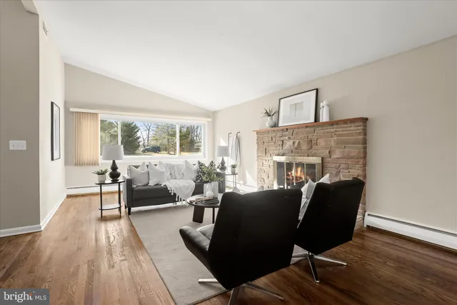 $700,000 | 16 Wilelinor Drive, Edgewater, MD 21037