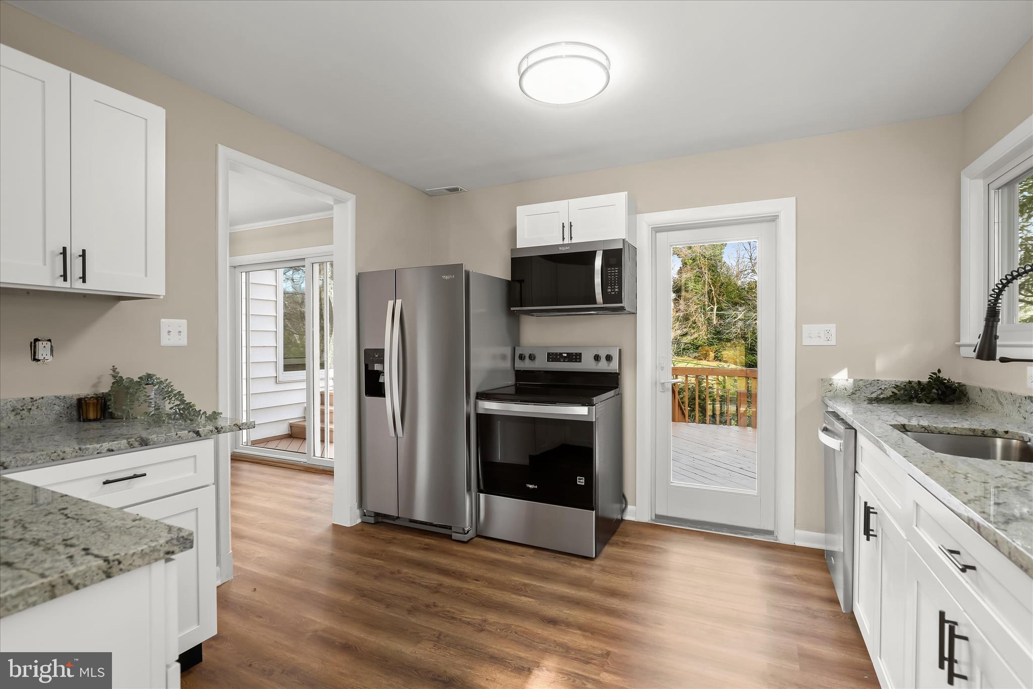 16 Wilelinor Drive Edgewater, MD 21037 - Photo 10 of 52 Kitchen