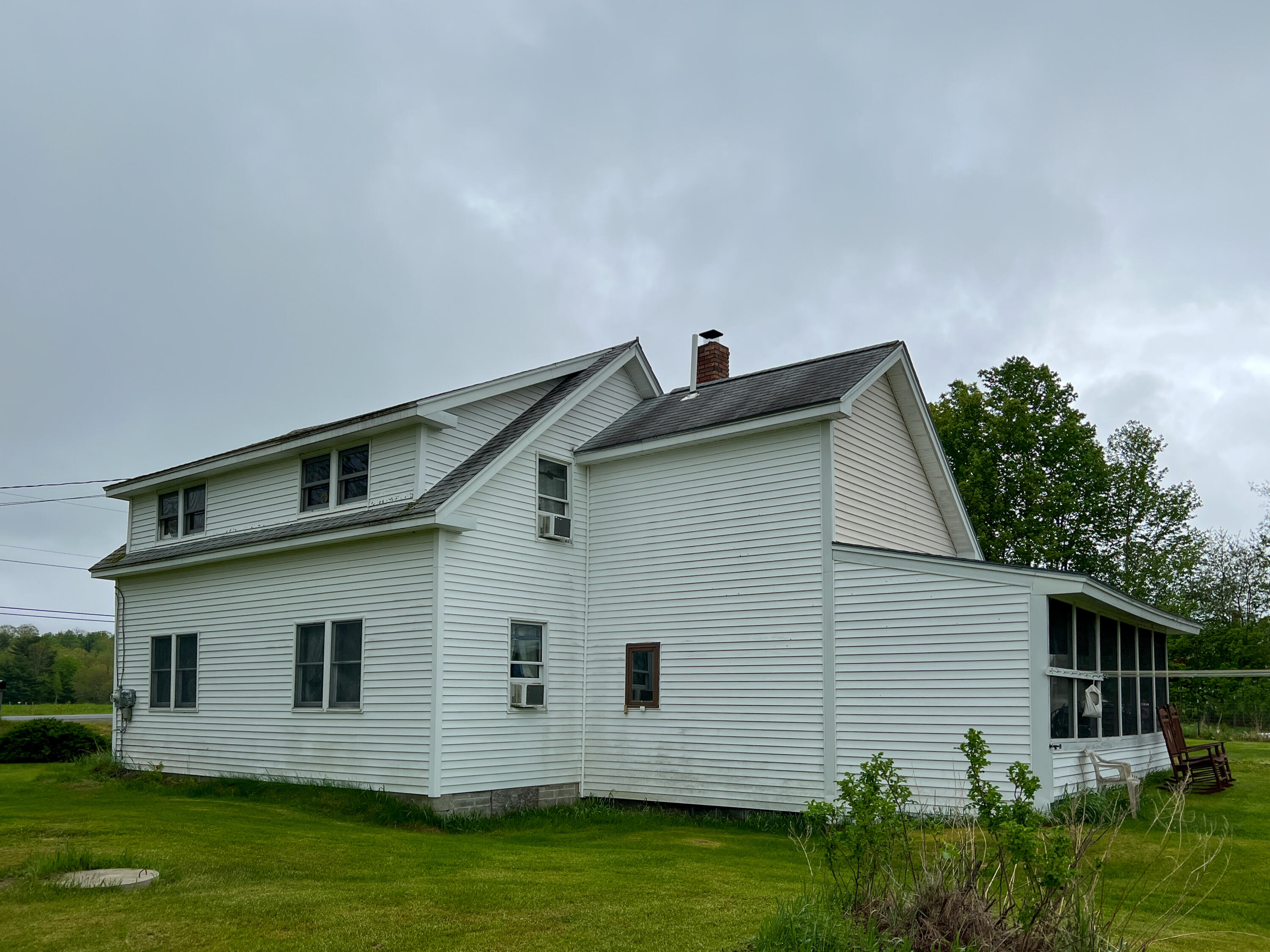 107 South Road South China, ME 04358 - Photo 6 of 58 20220520_144059767_iOS