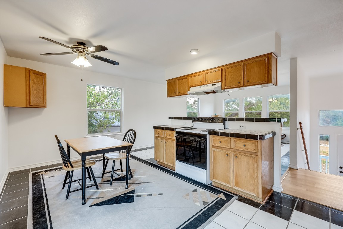 107 Patricia Road Georgetown, TX 78628 - Photo 25 of 34