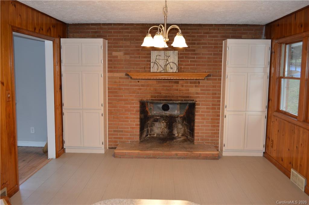 39 Rhoda Street Canton, NC 28716 - Photo 6 of 26 Gallery Image 6