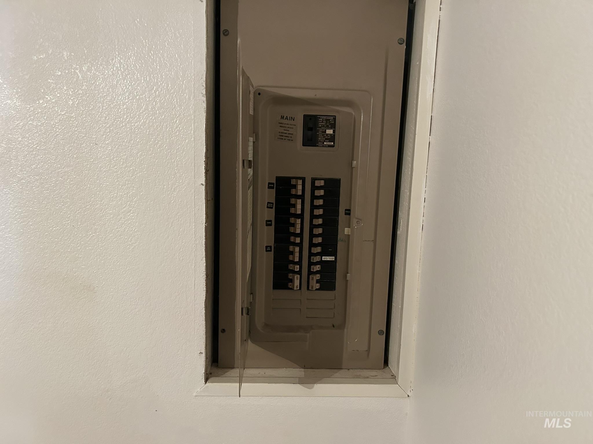 3731 16th Street Lewiston, ID 83501 - Photo 27 of 35 Utilities featuring electric panel