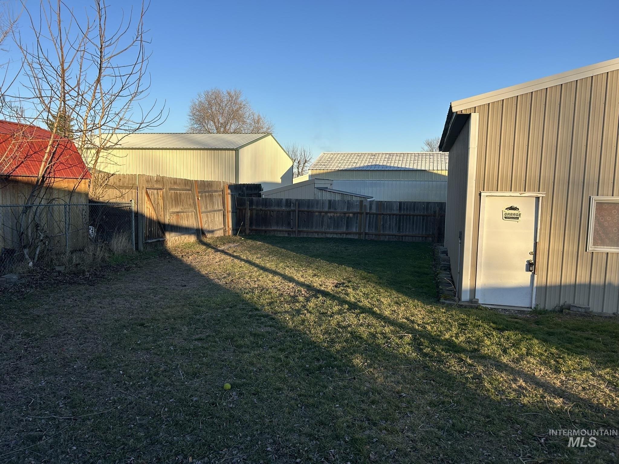 3731 16th Street Lewiston, ID 83501 - Photo 30 of 35 View of yard