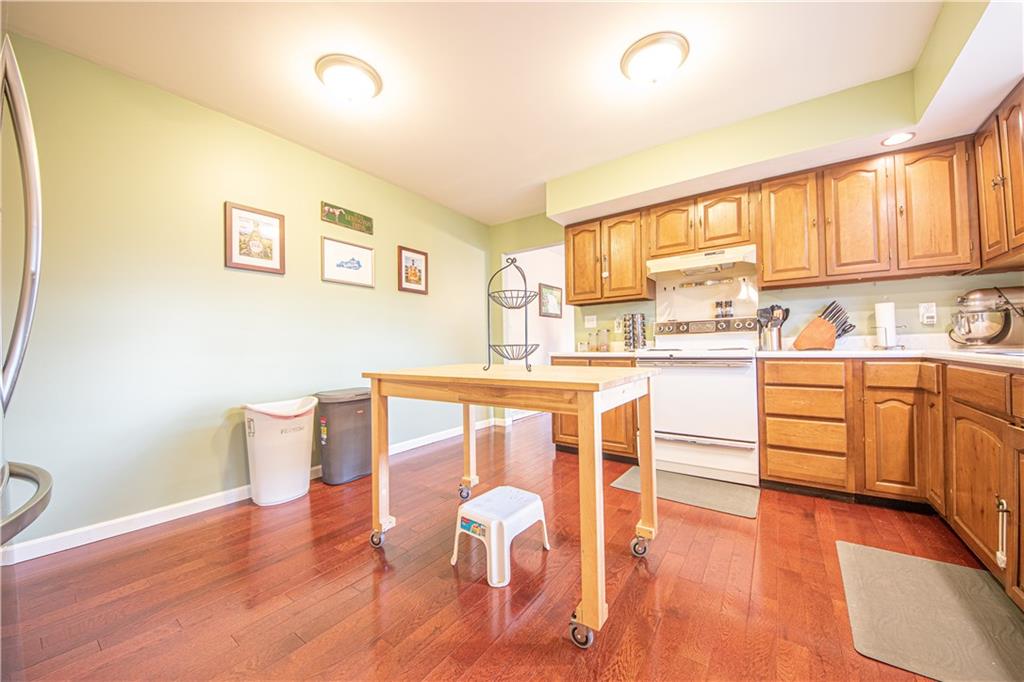 3120 Taylor Road Columbus, IN 47203 - Photo 14 of 37 Gallery Image 14