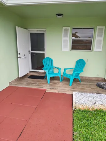 $1,500 | 101 Country Lane, Boynton Beach, FL 33435