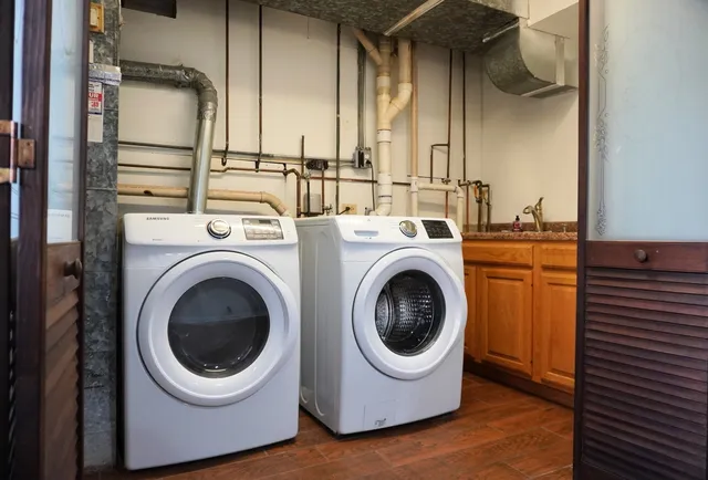 $465,000 | 1035 South Elmwood Lane, Bartlett, IL 60103