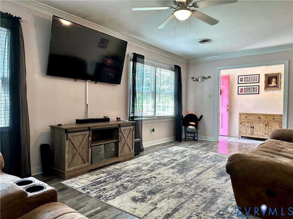 7817 Woodbrook Road Quinton, VA 23141 - Photo 4 of 28 Living area featuring wood-finish flooring, a ceil