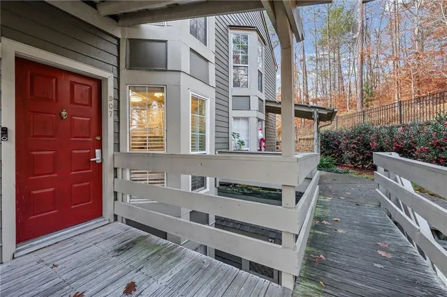 $285,000 | 907 Riverview Drive, Marietta, GA 30067