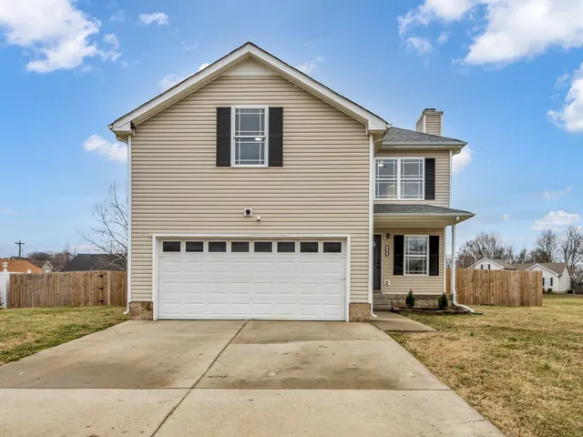 $299,900 | 1321 Loren Circle, Clarksville, TN 37042