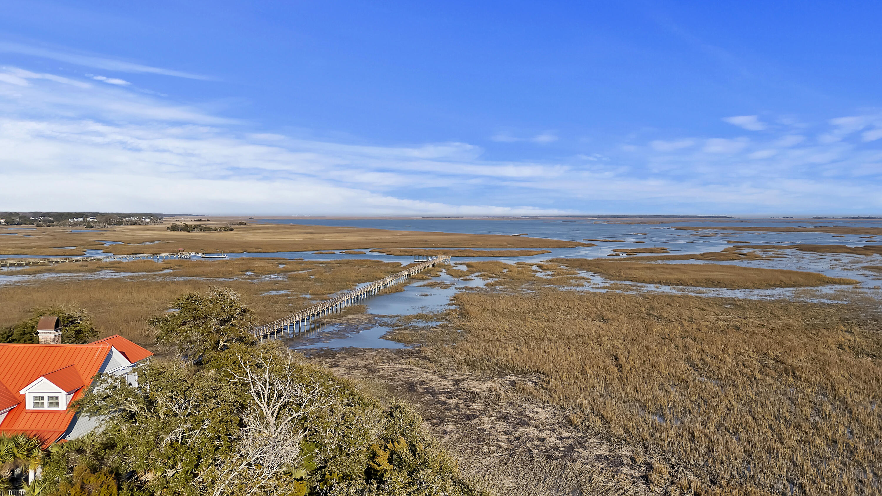4875 Sound View Drive Mount Pleasant, SC 29466 - Photo 16 of 32 DJI_20250206160627_0156_D