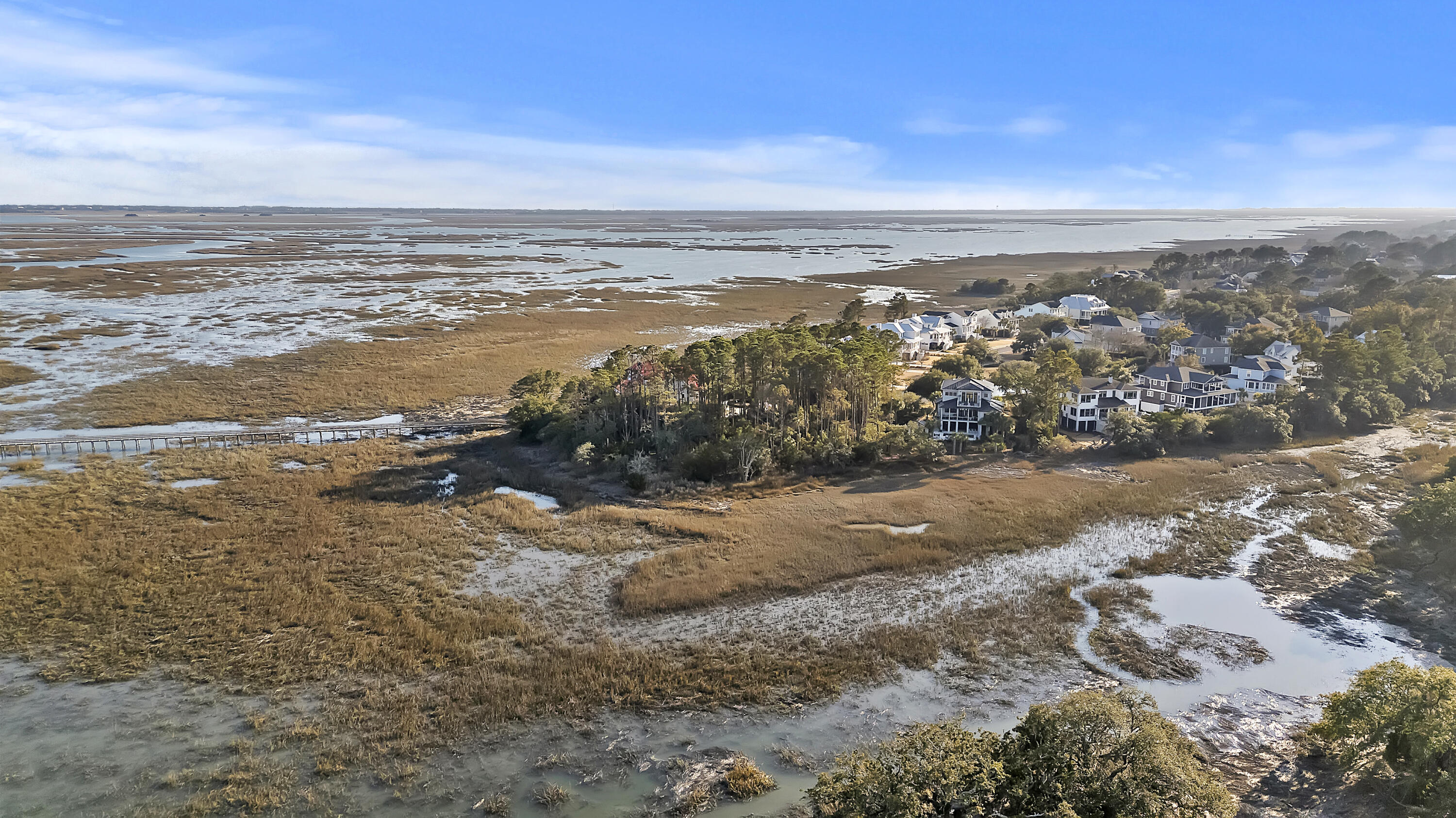 4875 Sound View Drive Mount Pleasant, SC 29466 - Photo 28 of 32 DJI_20250206161107_0180_D