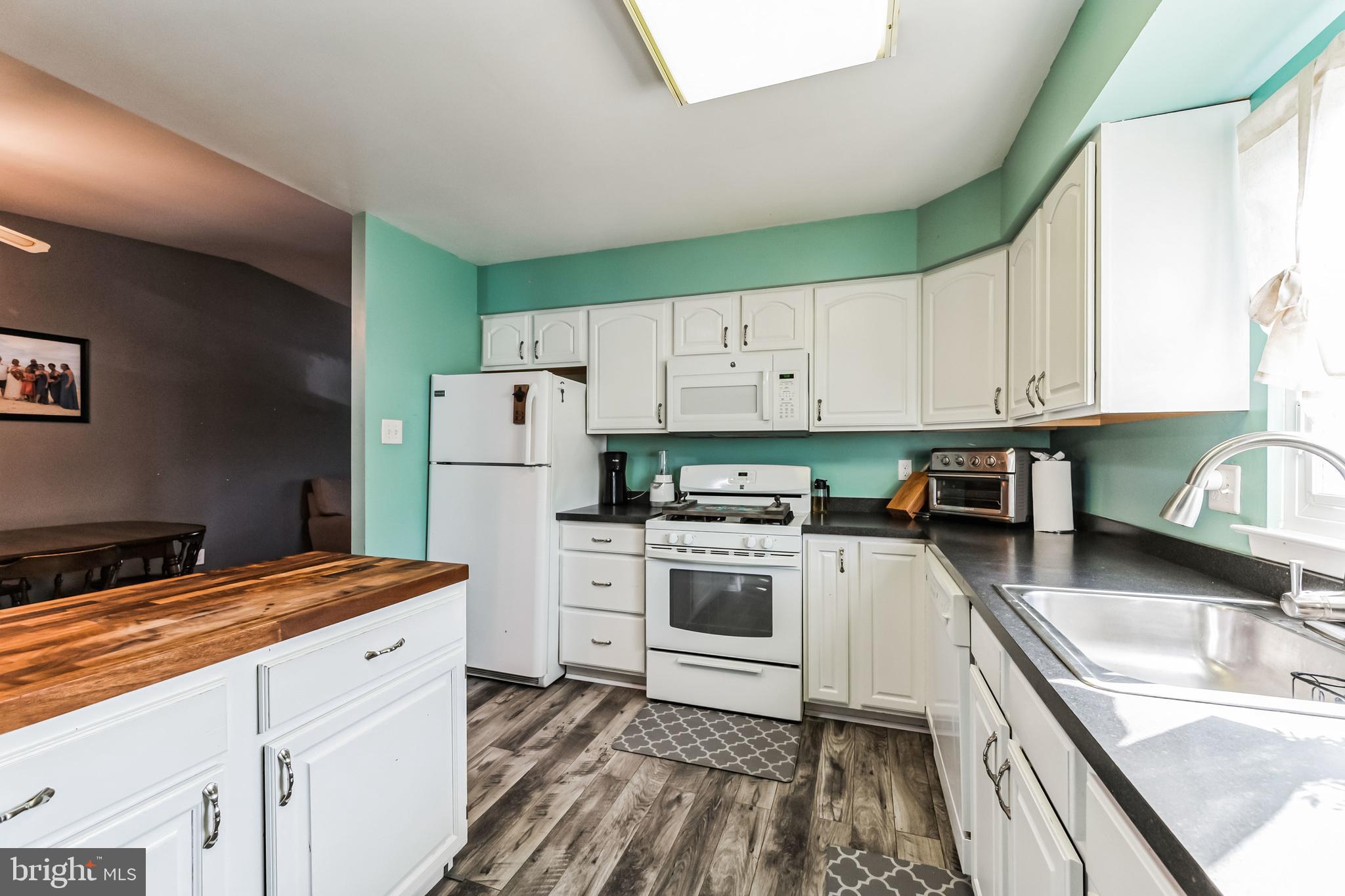 431 Densmore Road Philadelphia, PA 19116 - Photo 13 of 30 Gallery Image 13