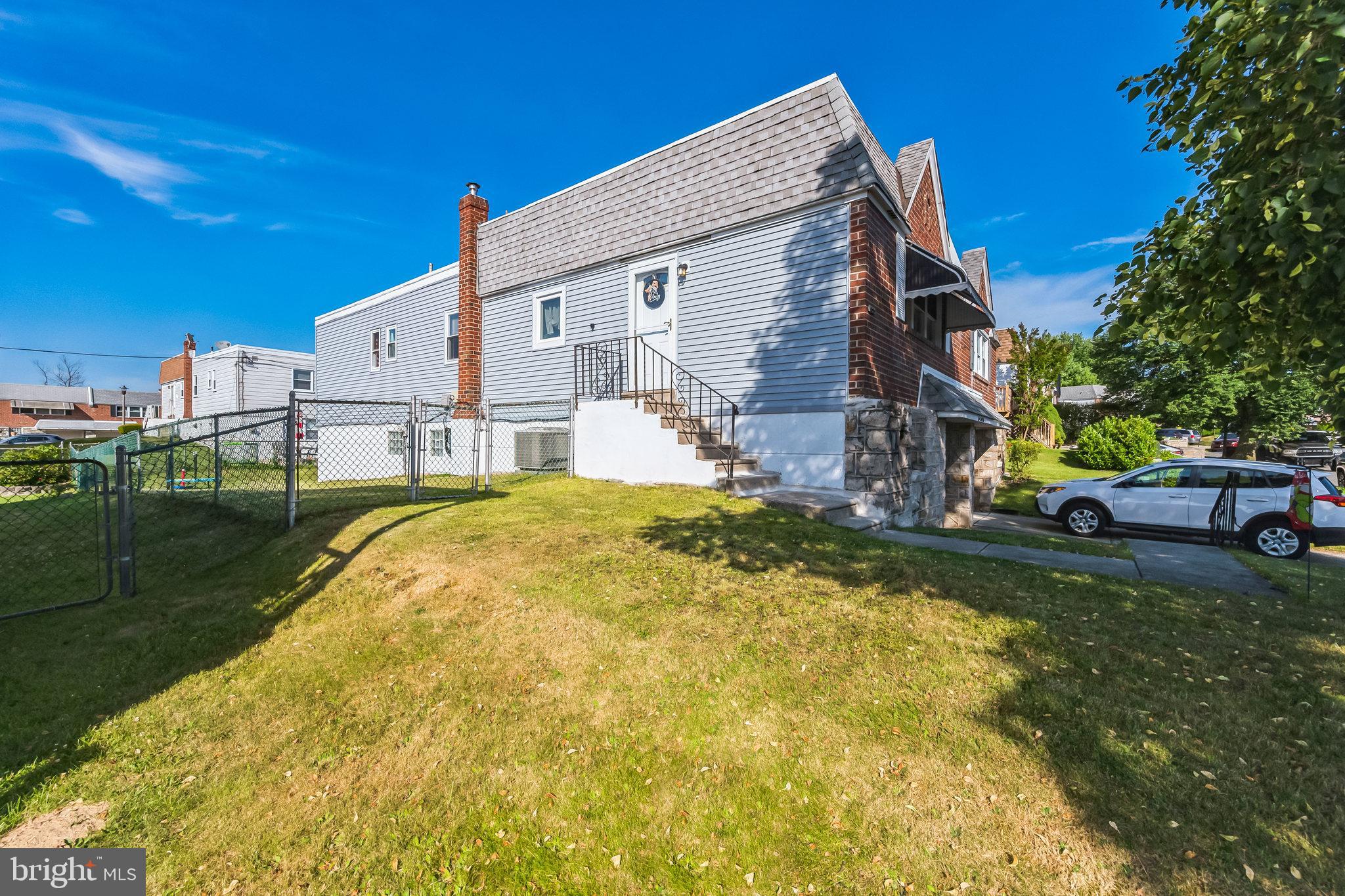 431 Densmore Road Philadelphia, PA 19116 - Photo 3 of 30 Gallery Image 3