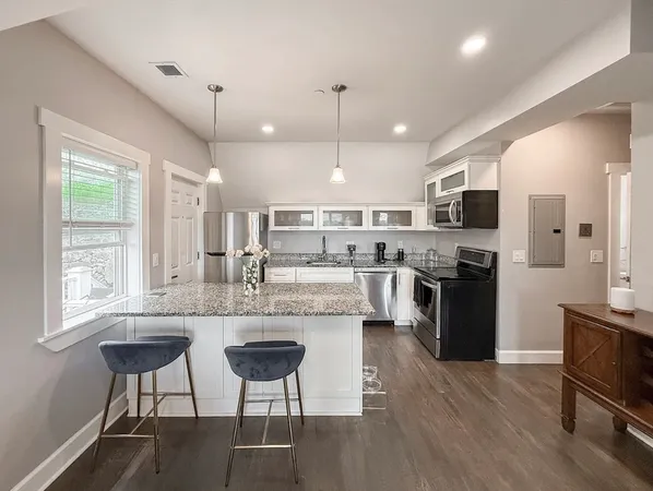 $2,550 | 468 Salem Street, Unit 4, Malden, MA 02148