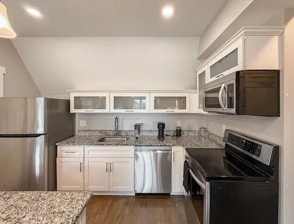 $2,550 | 468 Salem Street, Unit 4, Malden, MA 02148