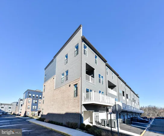 $3,600 | 4627 Olivine Drive, Unit 105, Chantilly, VA 20151
