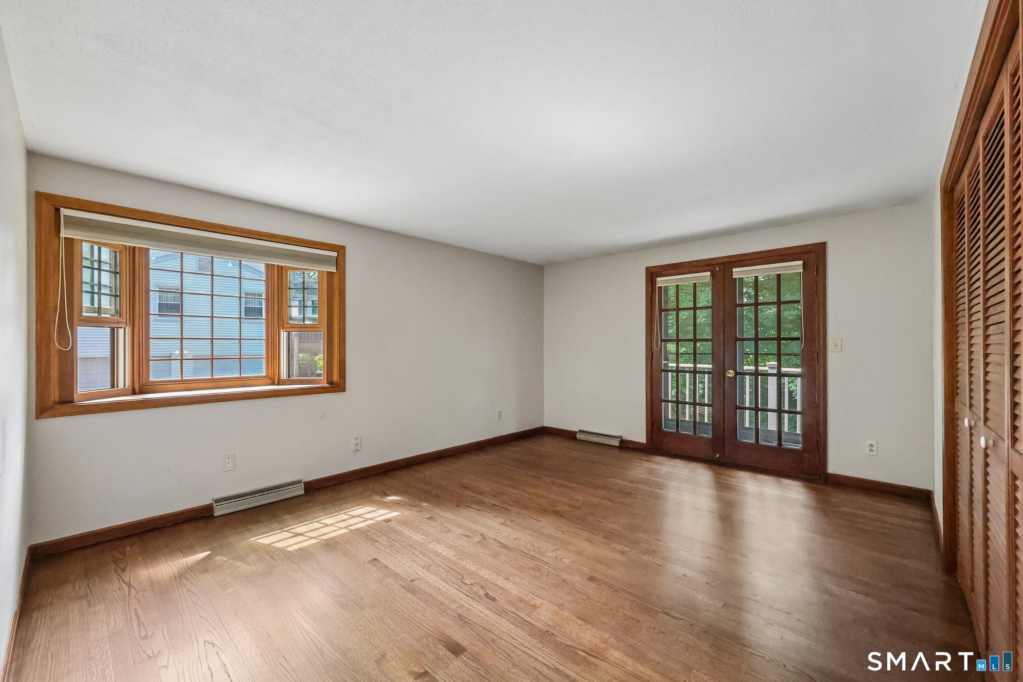 439 Brewster Road Bristol, CT 06010 - Photo 17 of 40