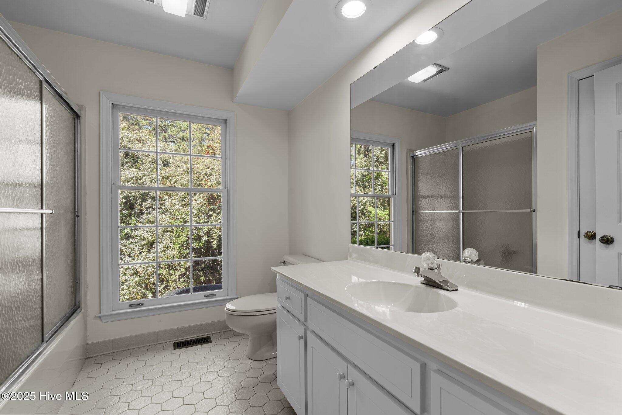 390 Donald Ross Drive Pinehurst, NC 28374 - Photo 29 of 37 2nd Bathroom