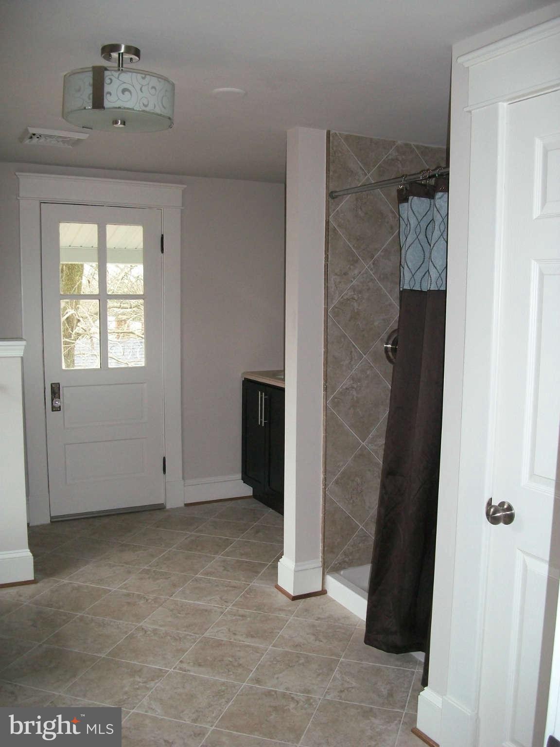 309 Hook Road Westminster, MD 21157 - Photo 14 of 30 Bath (Master)