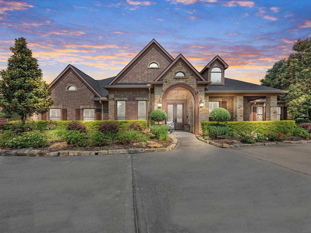 22114 East Meadowhurst Cir  