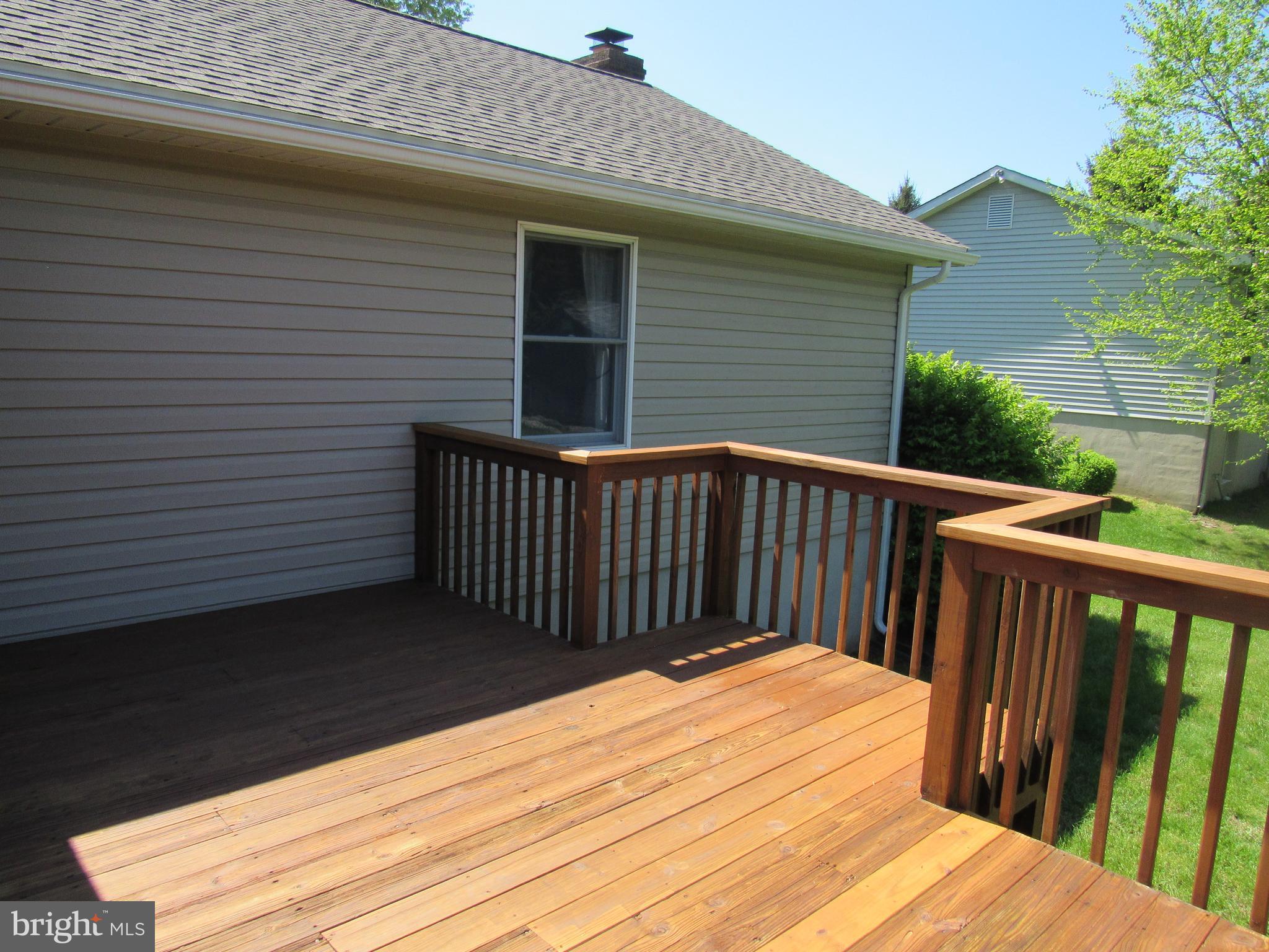 1451 Oldfield Point Road Elkton, MD 21921 - Photo 18 of 51 Spacious wooden deck ( fresh stain)