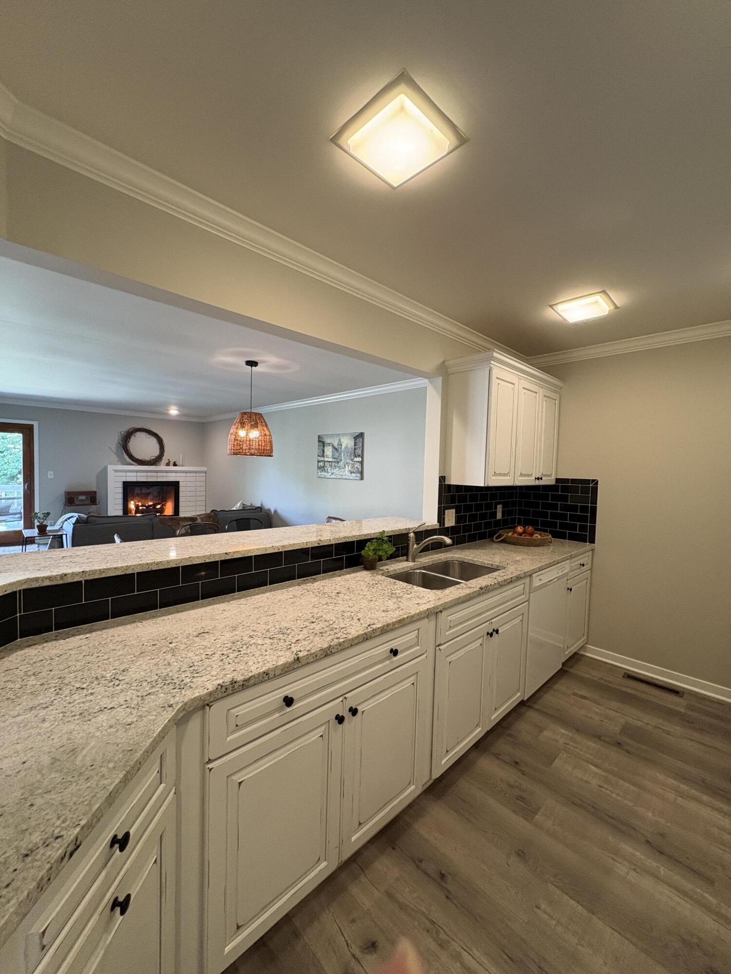 17652 Woodbridge Road, Unit 2 Spring Lake, MI 49456 - Photo 6 of 29 IMG_4817