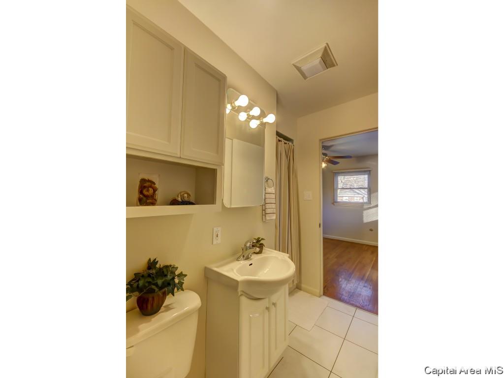 8 Nightingale Drive Springfield, IL 62711 - Photo 12 of 20 Gallery Image 12