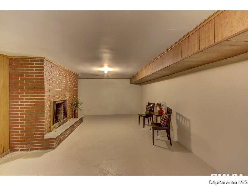 8 Nightingale Drive Springfield, IL 62711 - Photo 18 of 20 Gallery Image 18