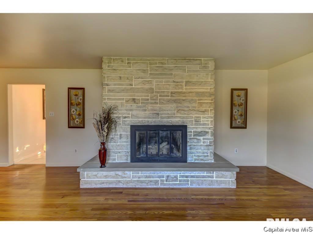 8 Nightingale Drive Springfield, IL 62711 - Photo 5 of 20 Gallery Image 5