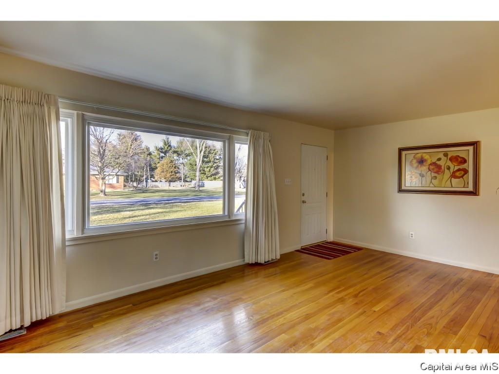 8 Nightingale Drive Springfield, IL 62711 - Photo 6 of 20 Gallery Image 6