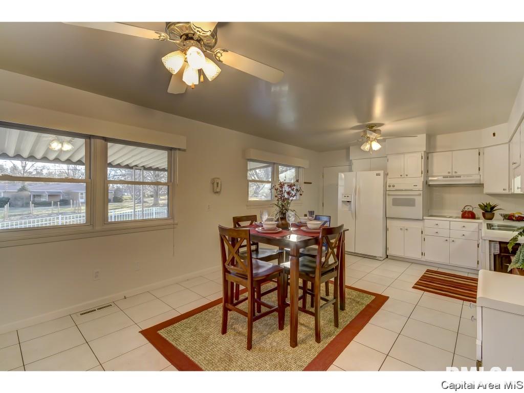 8 Nightingale Drive Springfield, IL 62711 - Photo 7 of 20 Gallery Image 7