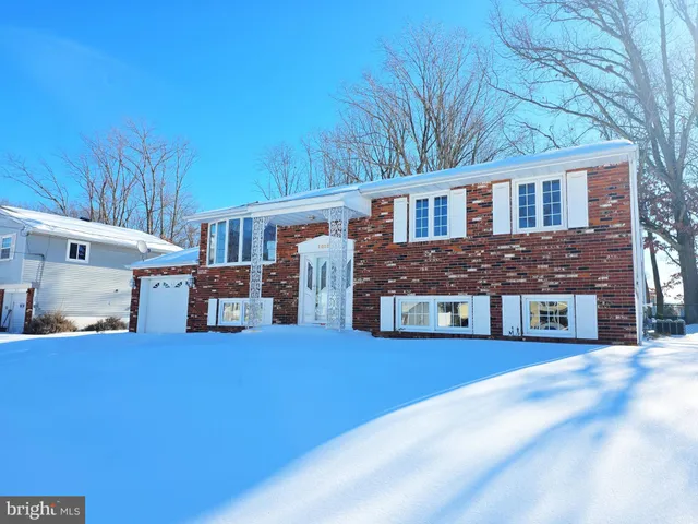 $300,000 | 1013 Hancock Drive, Blackwood, NJ 08012