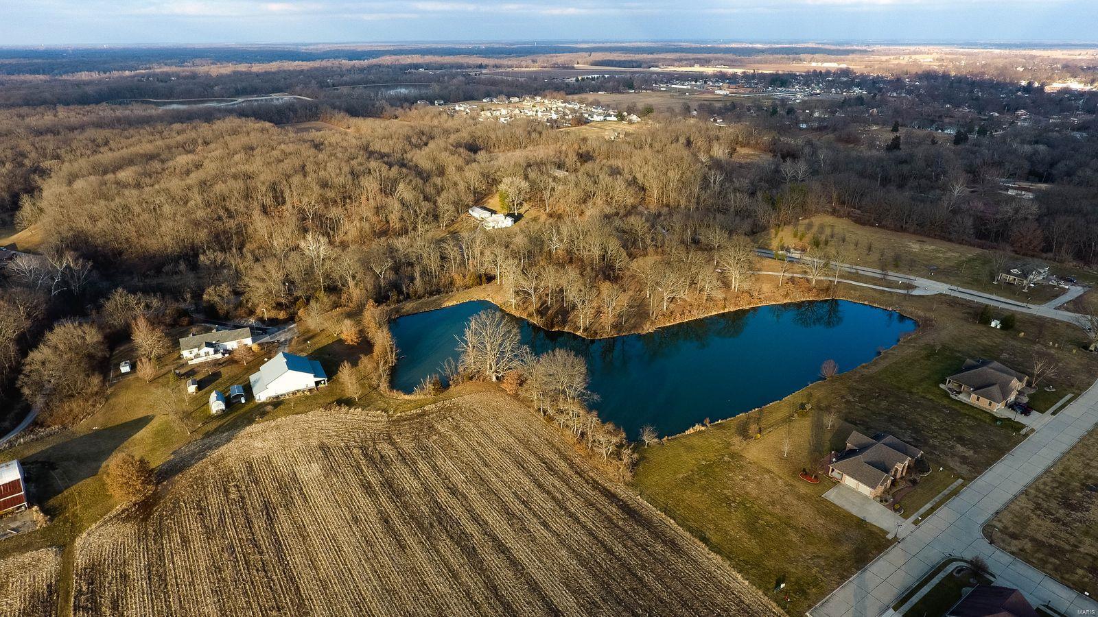 18463 Windy Hill Road Staunton, IL 62088 - Photo 4 of 9 Gallery Image 4