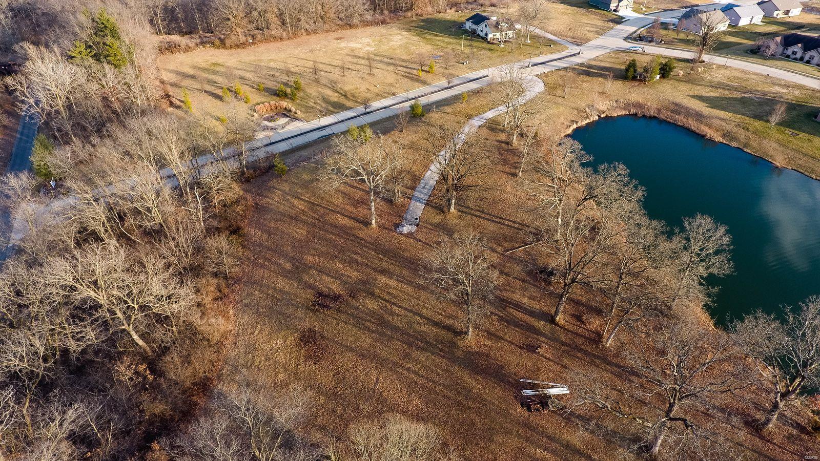 18463 Windy Hill Road Staunton, IL 62088 - Photo 7 of 9 Gallery Image 7