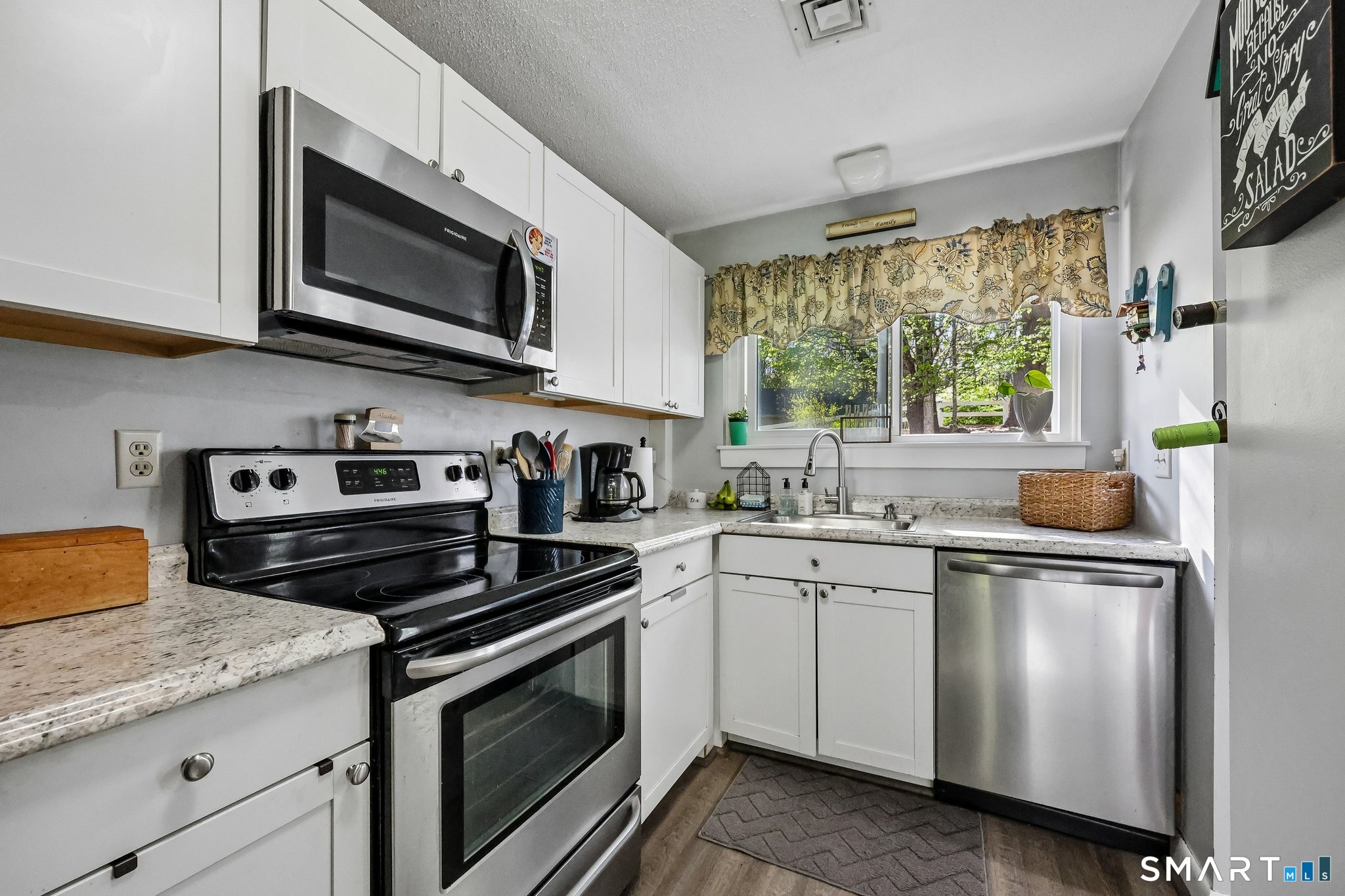 65 Perry Street, Unit 111 Putnam, CT 06260 - Photo 5 of 30