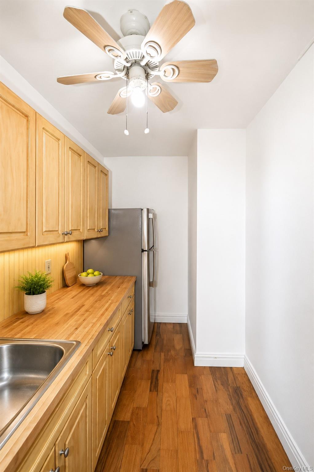 770 Bronx River Road, Unit A31 Bronxville, NY 10708 - Photo 14 of 15 Gallery Image 14