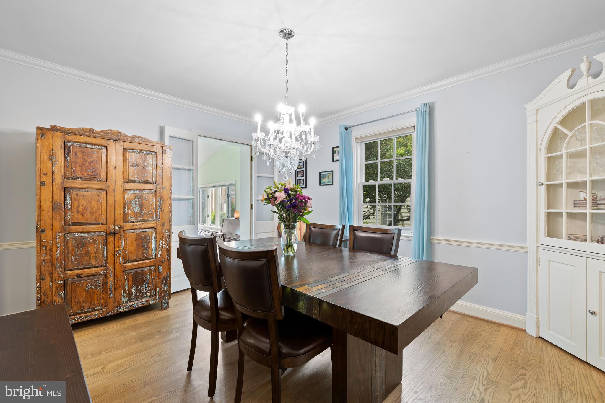 307 Broadmoor Road Baltimore, MD 21212 - Photo 11 of 55 The dining room is off the living room.