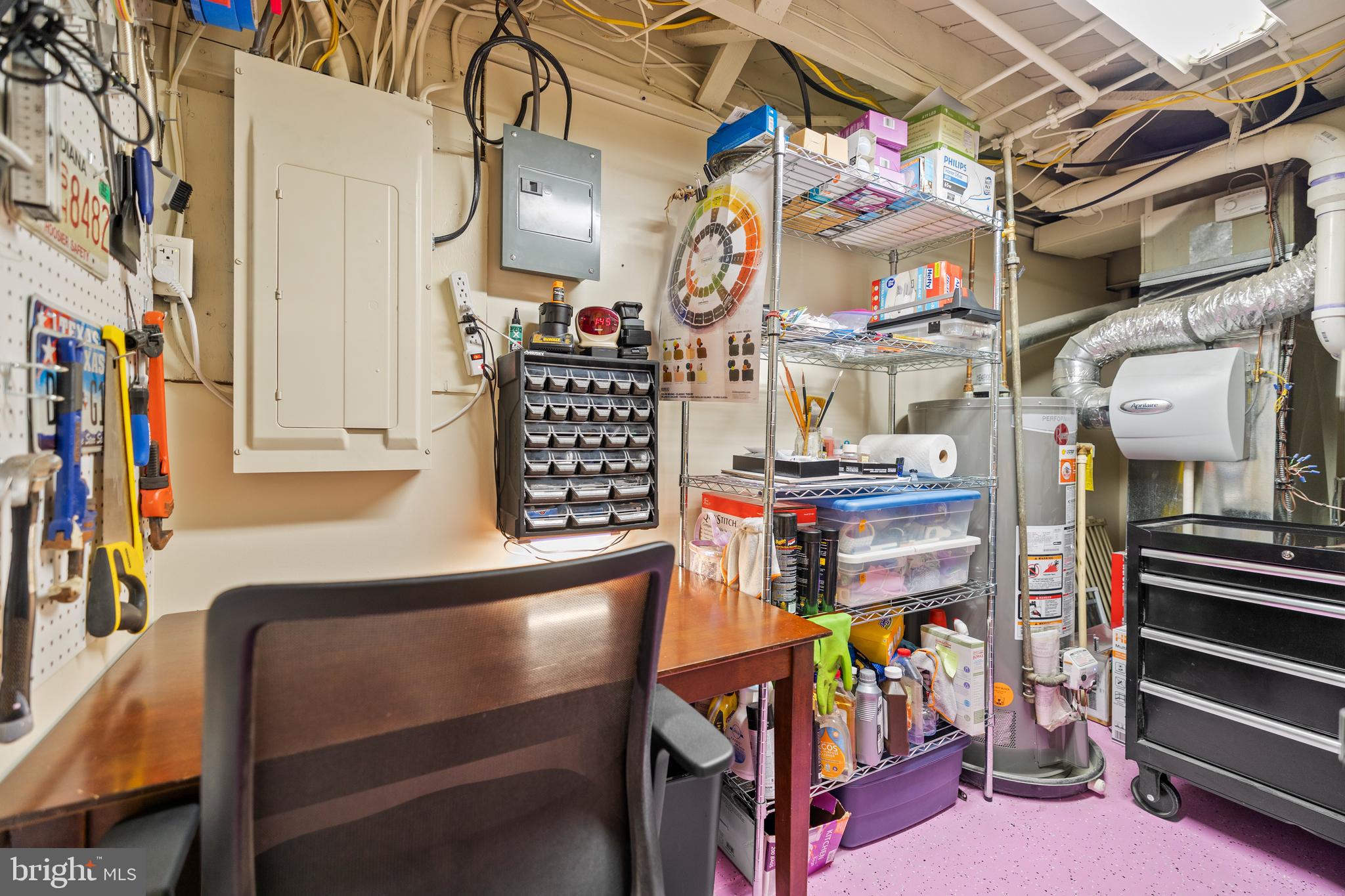 307 Broadmoor Road Baltimore, MD 21212 - Photo 46 of 55 There's another little office space