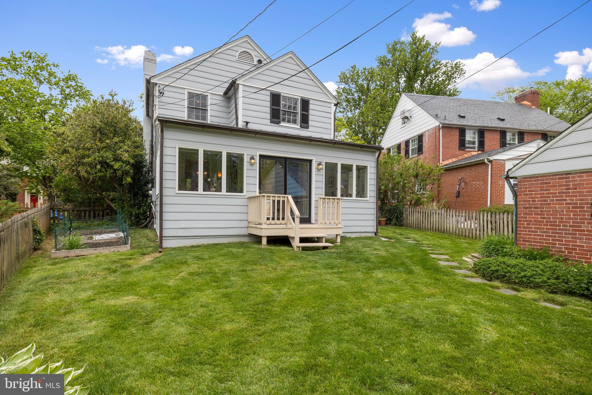 307 Broadmoor Road Baltimore, MD 21212 - Photo 53 of 55 Another rear view of the exterior.