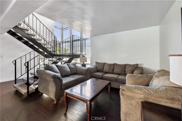 $1,750 | 3710 Garnet Street, Unit 205, Torrance, CA 90503