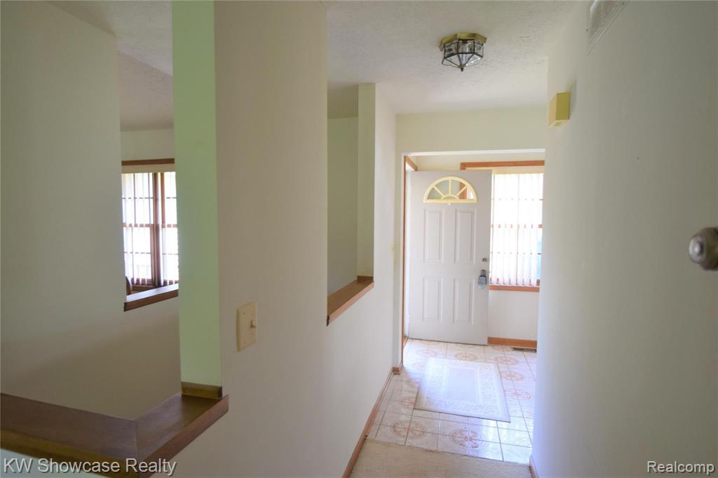 6720 Cedar Lake Road Pinckney, MI 48169 - Photo 9 of 50