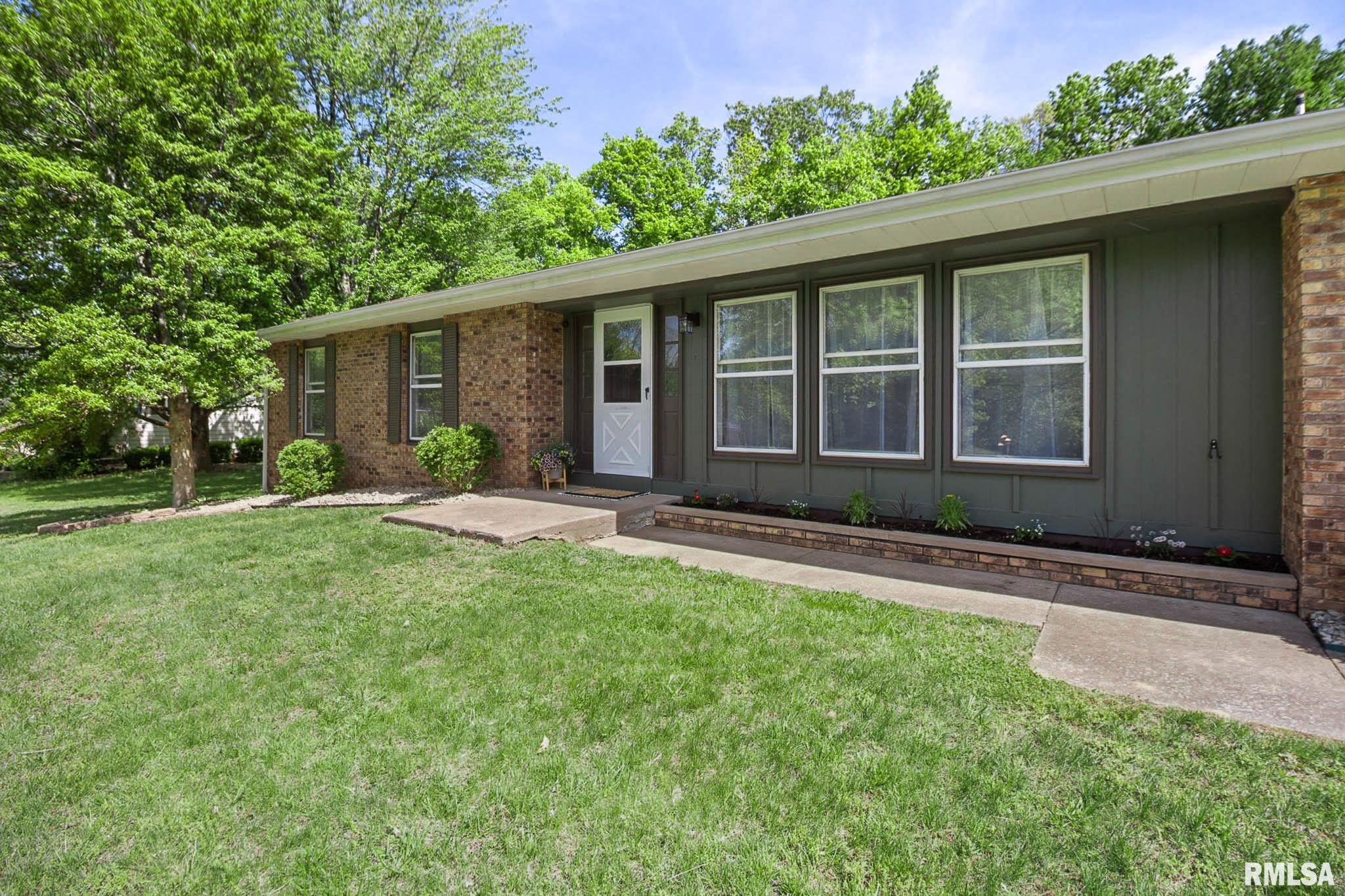 124 Spring Arbor Drive Carbondale, IL 62902 - Photo 3 of 41