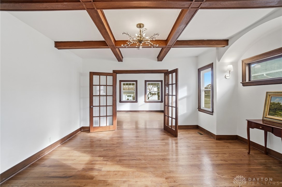 25 Englewood Road Springfield, OH 45504 - Photo 11 of 66 Looking back towards the living room.